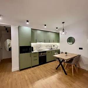  Apartamento Piso Picasso, Modern In The Heart Of España