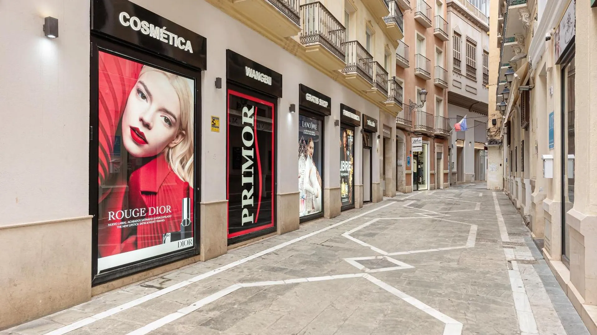 Estudios Larios 9 Malaga 0*,